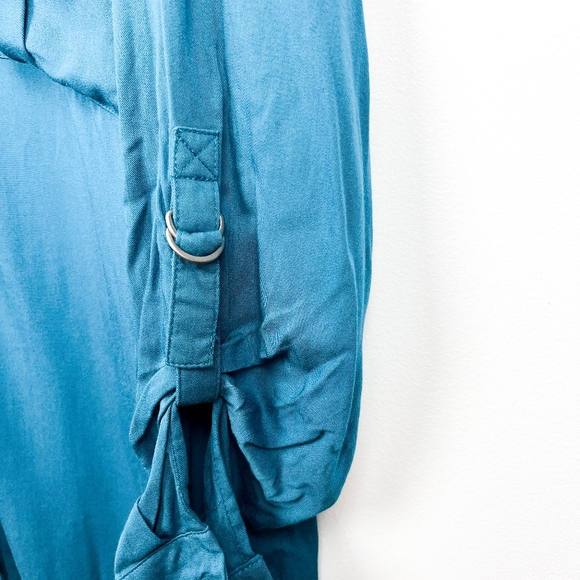 Denver Hayes Long Sleeve Blue Button-Up Blouse - Picture 5 of 10